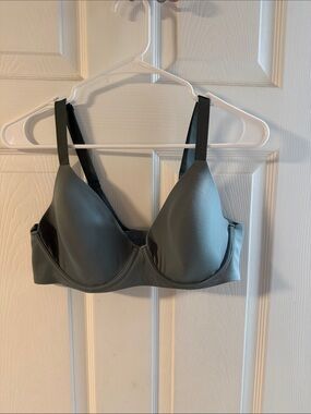 Smooth Light Green T-Shirt Bra